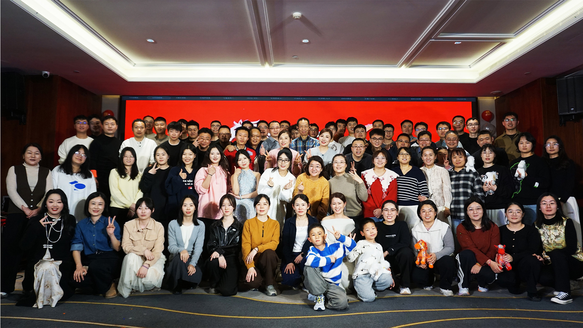 1773656248992700.jpg 全家福.jpg